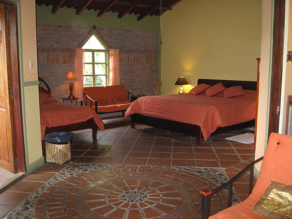 Casa Madre Tierra Hotel Vilcabamba Bilik gambar
